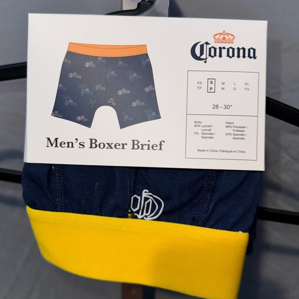 Corona Men's Boxer Brief - Navy and Yellow size S NWT